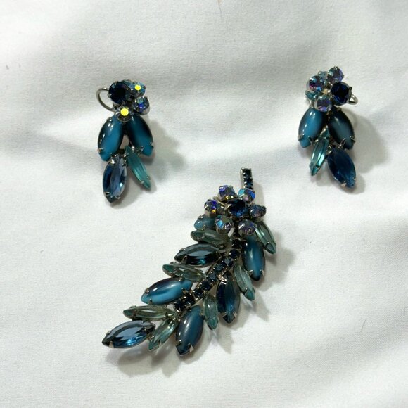 Juliana Jewelry - Juliana D&E Vintage Blue Navette Rhinestone Leaf Brooch Clip On Earrings Set